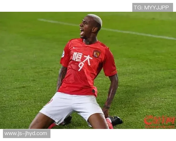 广州恒大对阵广岛的精彩直播盛况全程回顾与分析